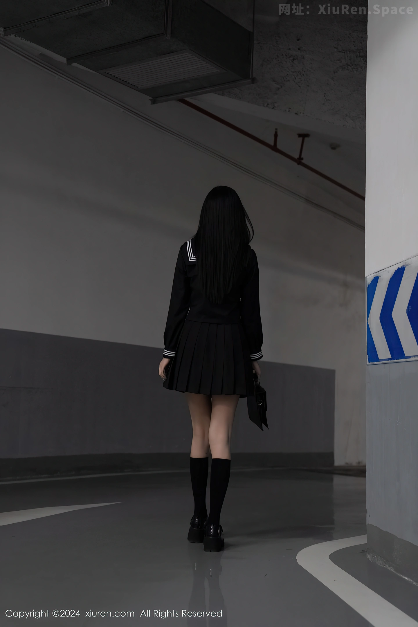 图片[2]-[XiuRen秀人网]VOL.8080 女神杨晨晨Yome性感黑色制服露黄色内衣秀丰腴身材完美诱惑写真90P-秀人网官方网站